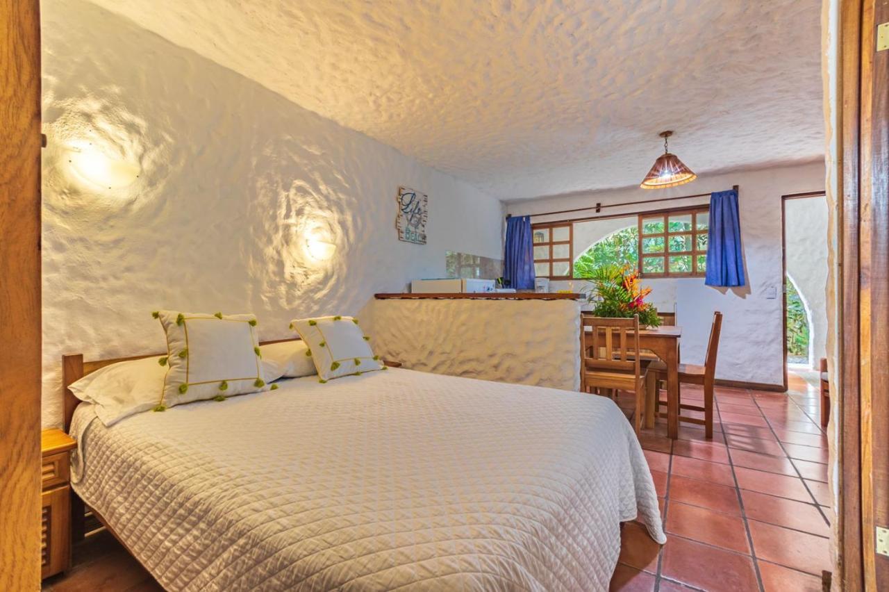 Ola Bonita Beachfront Apart Hotel Playa Hermosa Kültér fotó